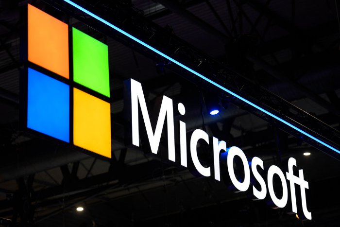 Microsoft unveils fourth data center in India